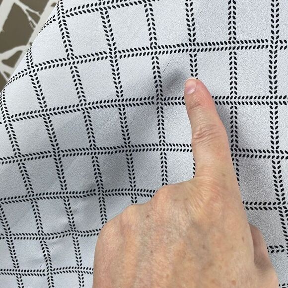 Worthington Short Sleeve Plaid Print Semi-Sheer Blouse L - Picture 8 of 9